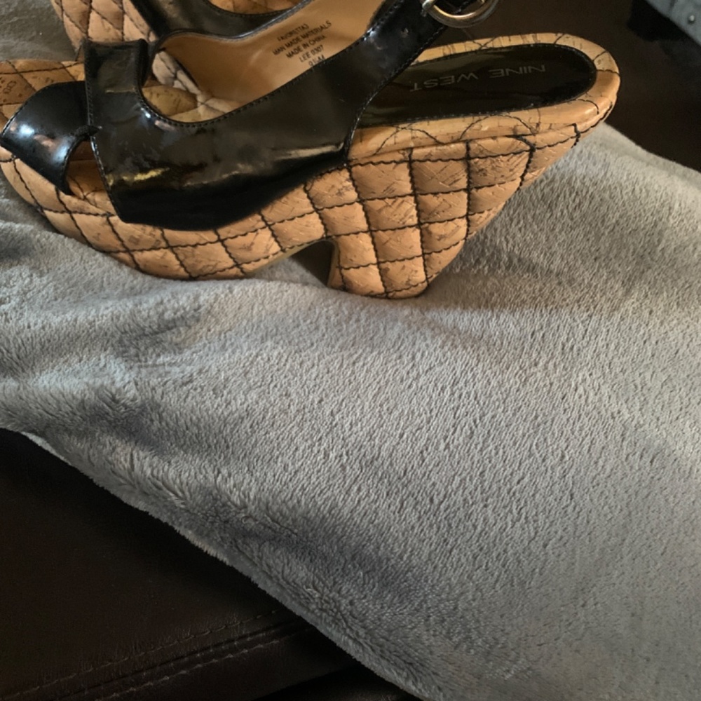 Nine West Black and Tan Wedges